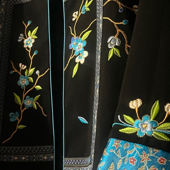 Floral Embroidered Black and Blue Women's Jacket Sz L Women - Picture 5 of 7